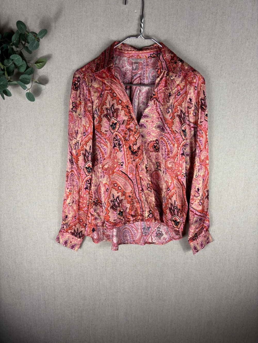 Esqualo > Pink Paisley Long-Sleeve V-Neck Blouse 6